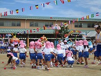 運動会　玉入れ（年中組）