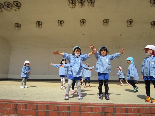 園外