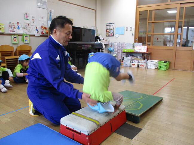 年中組