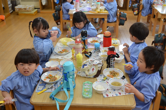 給食