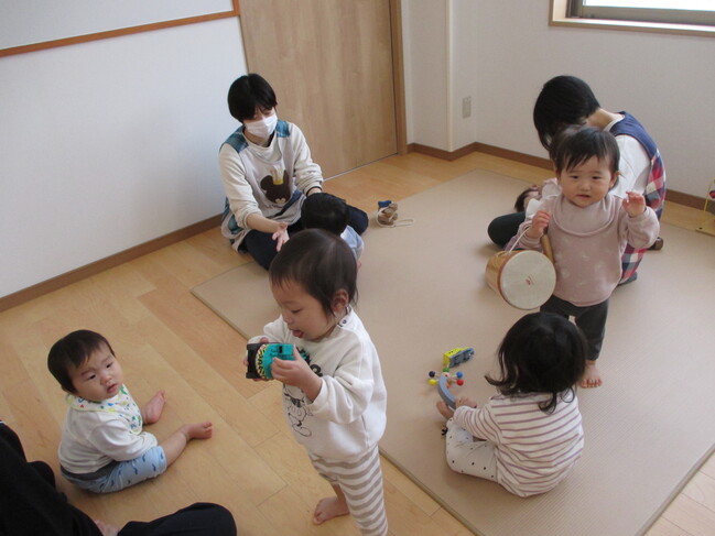 ０・１歳児