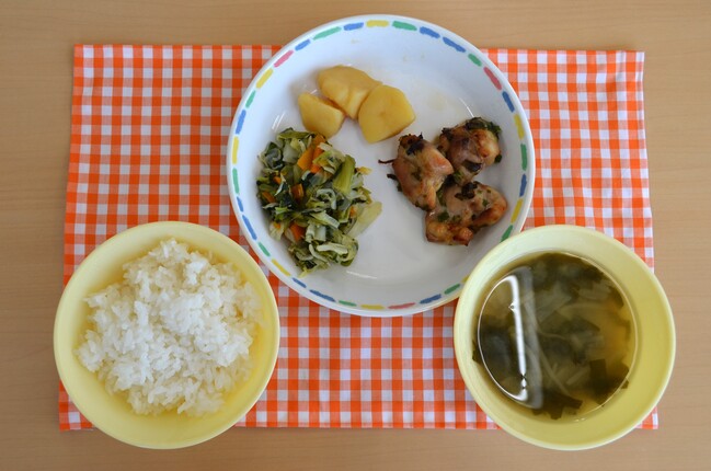 給食