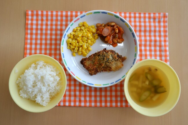 給食