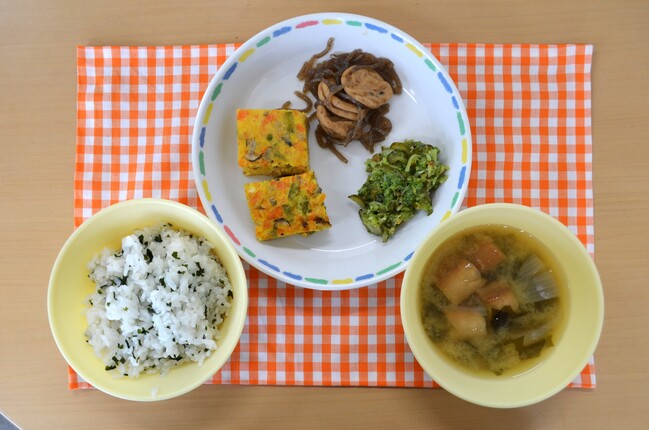 給食