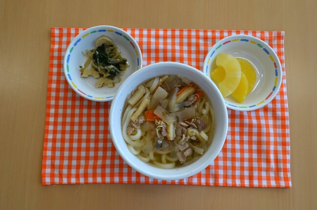 給食