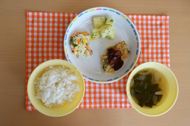 給食