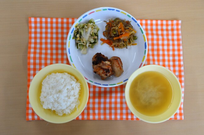 給食