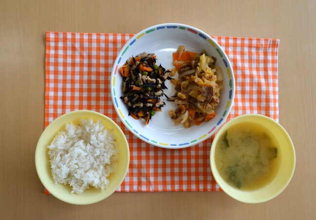 給食