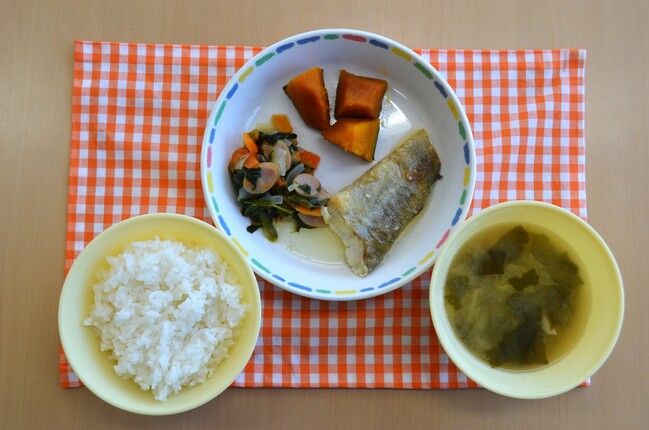 給食