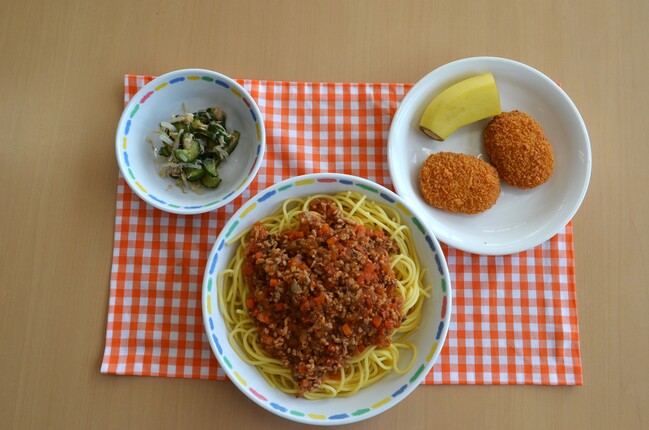 給食
