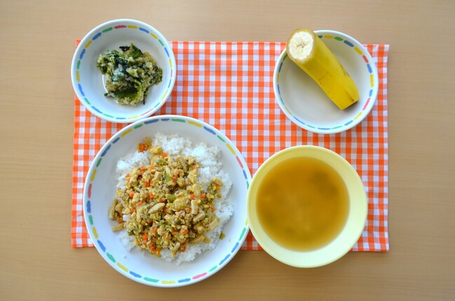 給食