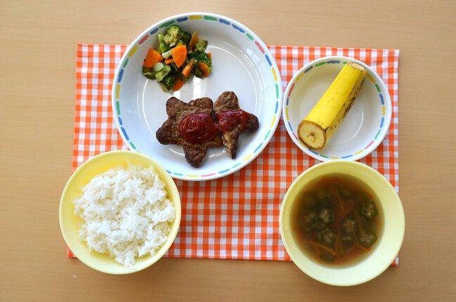 給食