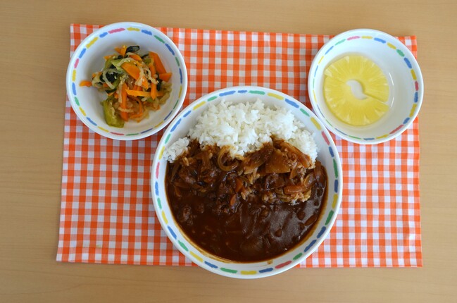 給食