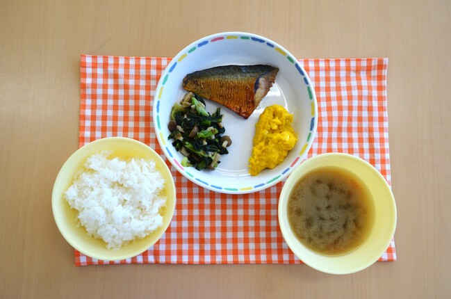 給食