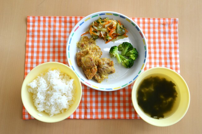 給食