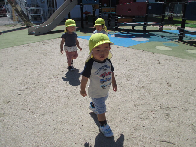 ０・１歳児