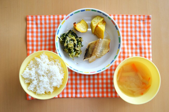 給食