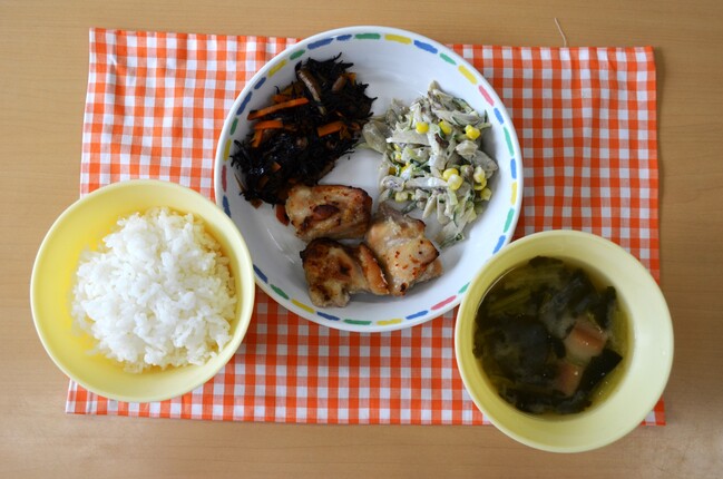 給食