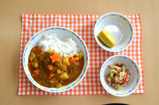 給食