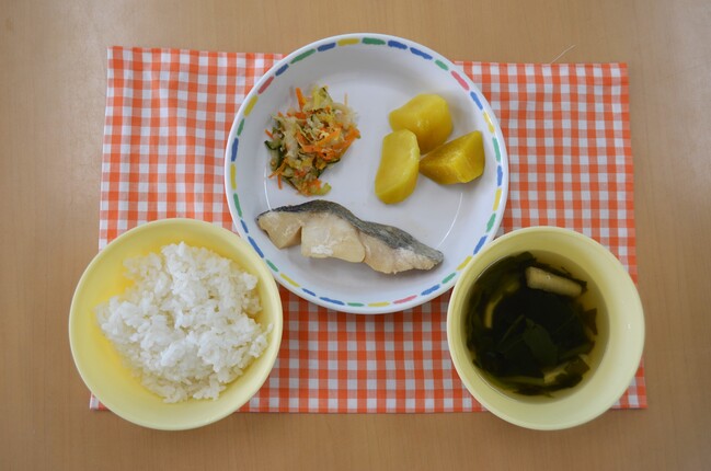 給食