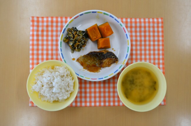 給食