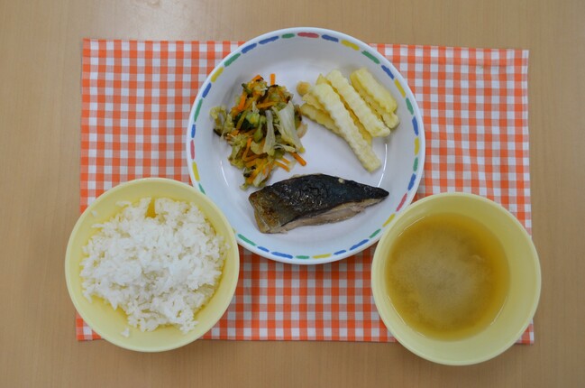 給食