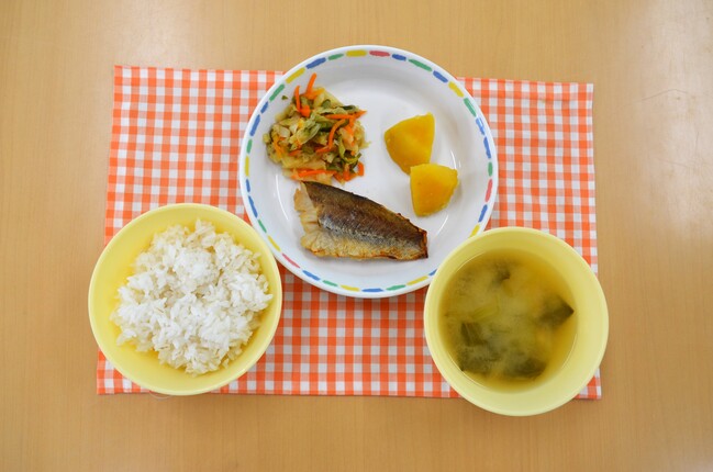 給食