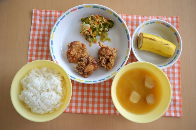 給食