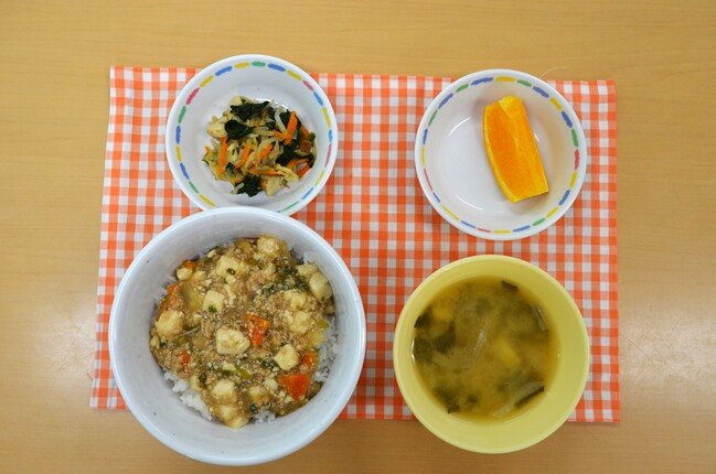 給食