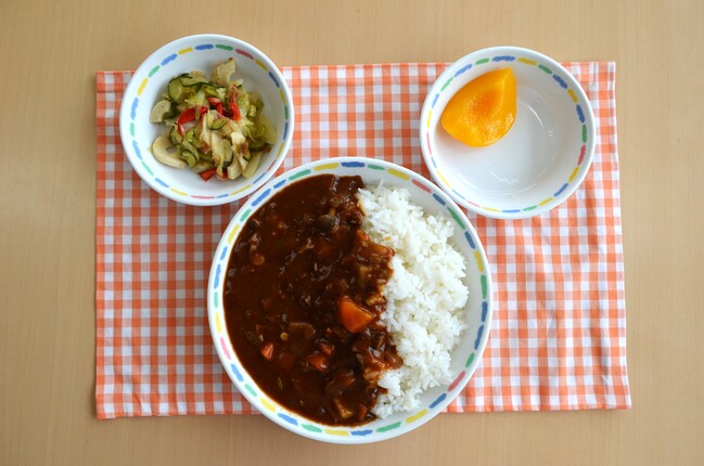 給食