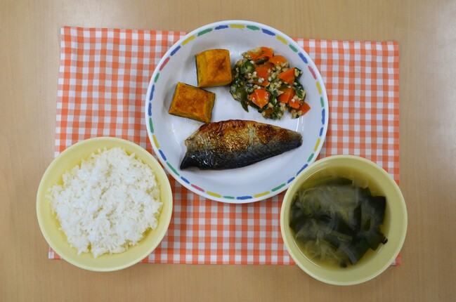 給食