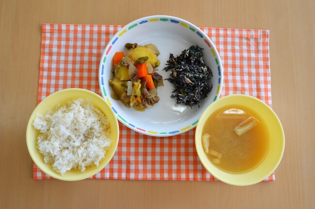 給食