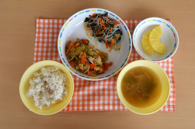 給食