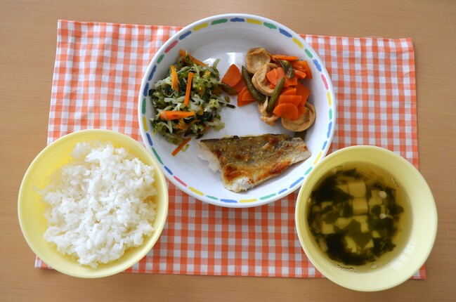 給食