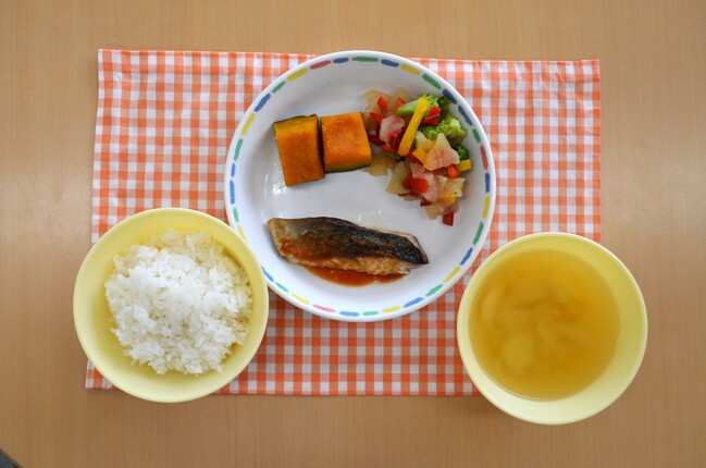 給食