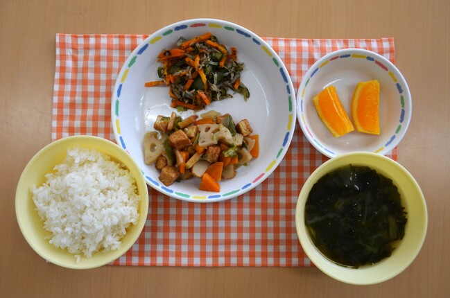 給食