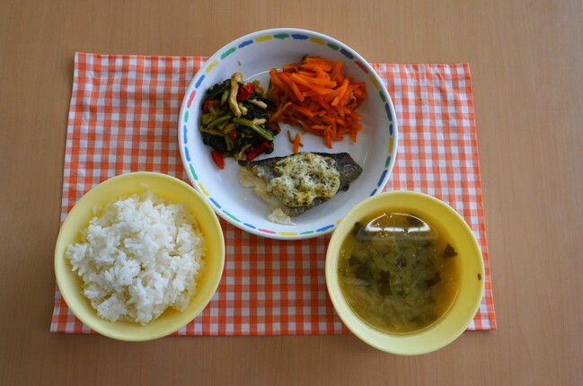 給食