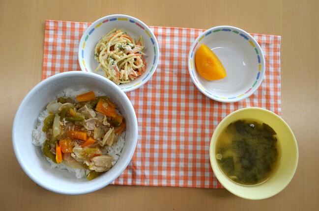 給食