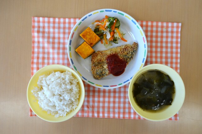 給食