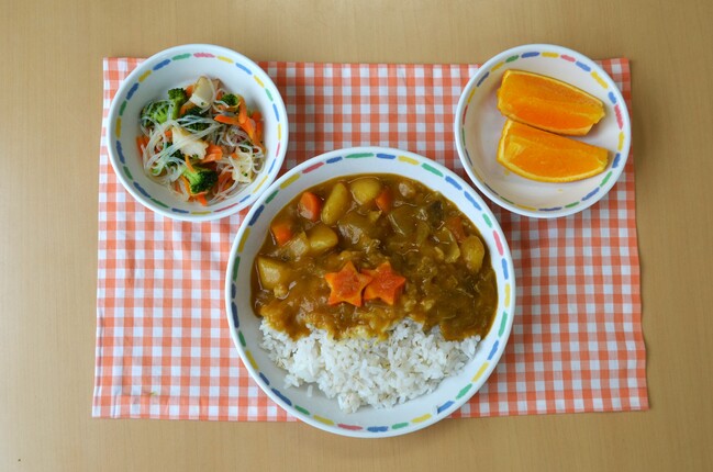 給食