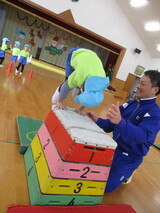 年中組