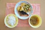 給食