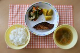 給食